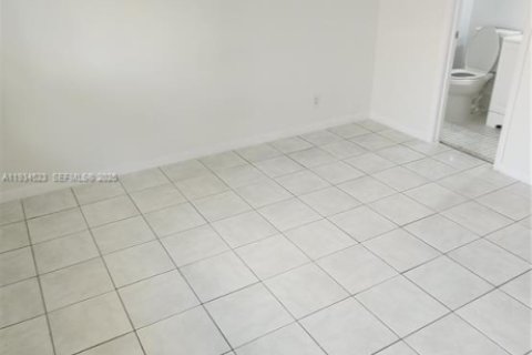 Apartamento en alquiler en Lake Worth, Florida, 3 dormitorios, 189.52 m2 № 1992909 - foto 20