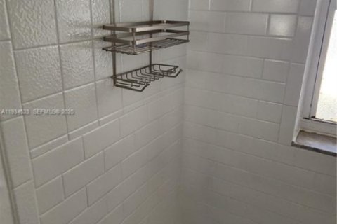 Apartamento en alquiler en Lake Worth, Florida, 3 dormitorios, 189.52 m2 № 1992909 - foto 12