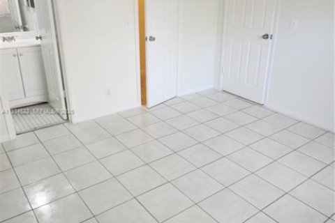 Apartamento en alquiler en Lake Worth, Florida, 3 dormitorios, 189.52 m2 № 1992909 - foto 19