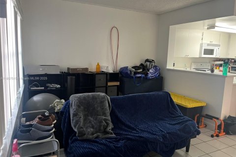 Condominio en alquiler en Miami, Florida, 1 dormitorio, 56.48 m2 № 1881726 - foto 6