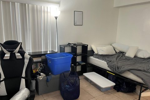 Condominio en alquiler en Miami, Florida, 1 dormitorio, 56.48 m2 № 1881726 - foto 15