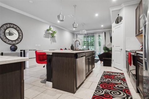 Touwnhouse à louer à Lutz, Floride: 3 chambres, 159.14 m2 № 2142965 - photo 8
