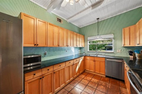 House in Sarasota, Florida 4 bedrooms, 180.79 sq.m. № 2430326 - photo 5