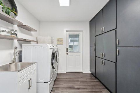 Casa en venta en Sanford, Florida, 4 dormitorios, 342.53 m2 № 1912648 - foto 14