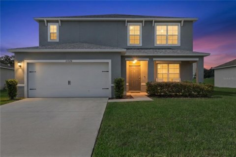 House in Leesburg, Florida 5 bedrooms, 260.78 sq.m. № 2319228