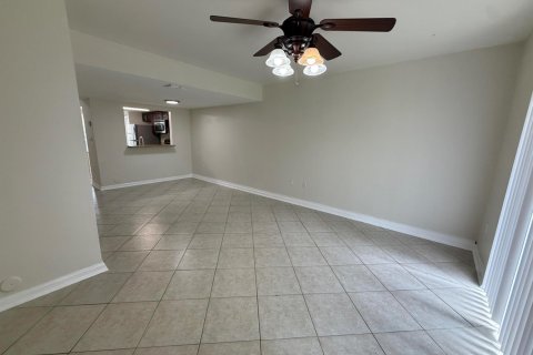 Townhouse in Sunrise, Florida 2 bedrooms, 97.55 sq.m. № 2381648 - photo 6