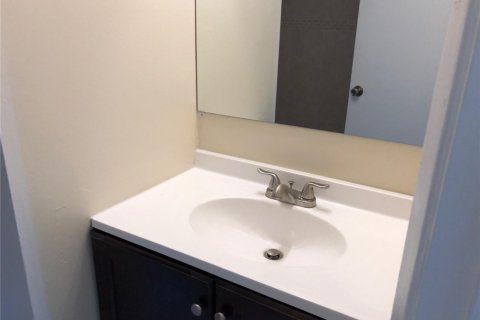 Townhouse in Sunrise, Florida 2 bedrooms, 97.55 sq.m. № 2381648 - photo 21