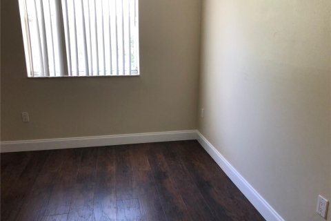 Townhouse in Sunrise, Florida 2 bedrooms, 97.55 sq.m. № 2381648 - photo 18