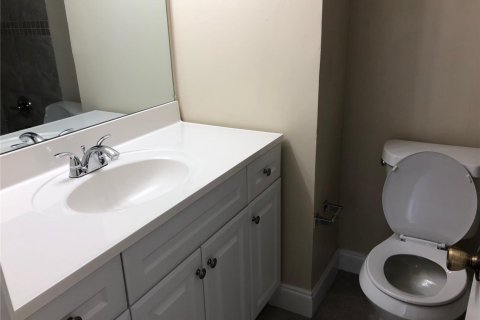 Townhouse in Sunrise, Florida 2 bedrooms, 97.55 sq.m. № 2381648 - photo 14