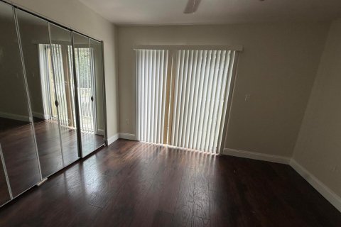 Townhouse in Sunrise, Florida 2 bedrooms, 97.55 sq.m. № 2381648 - photo 10