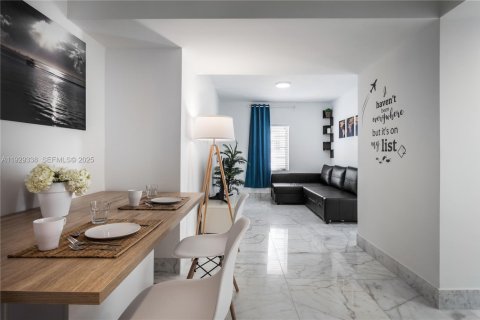 Купить коммерческую недвижимость в Майами-Бич, Флорида 1348.76м2, № 2034376 - фото 4