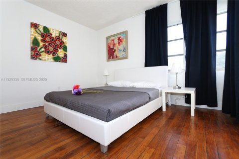 Купить коммерческую недвижимость в Майами-Бич, Флорида 1348.76м2, № 2034376 - фото 6