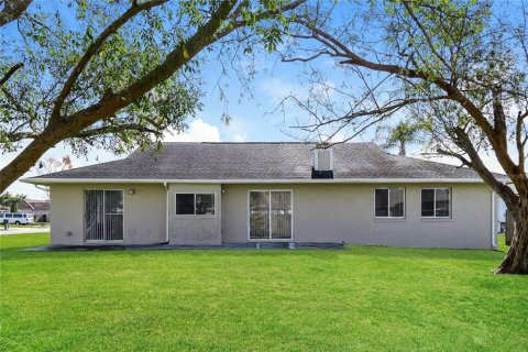 Casa en alquiler en Orlando, Florida, 4 dormitorios, 173.54 m2 № 1871083 - foto 10