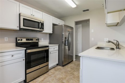 Casa en alquiler en Orlando, Florida, 4 dormitorios, 173.54 m2 № 1871083 - foto 14