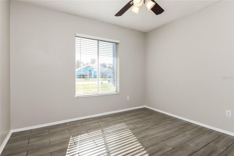 Casa en alquiler en Orlando, Florida, 4 dormitorios, 173.54 m2 № 1871083 - foto 7