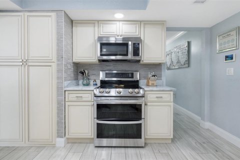 Villa ou maison à vendre à Seminole, Floride: 3 chambres, 181.72 m2 № 1528611 - photo 9