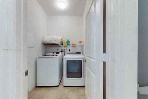 Touwnhouse à vendre à Homestead, Floride: 4 chambres, 178 m2 № 1928908 - photo 22