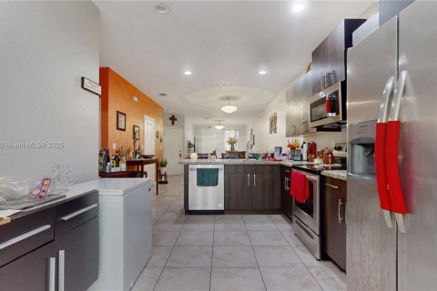 Touwnhouse à vendre à Homestead, Floride: 4 chambres, 178 m2 № 1928908 - photo 8