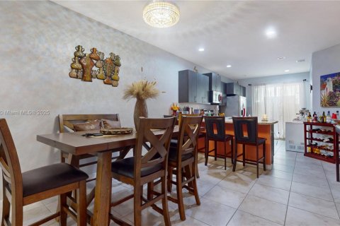 Touwnhouse à vendre à Homestead, Floride: 4 chambres, 178 m2 № 1928908 - photo 9