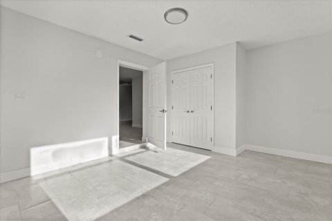 Villa ou maison à louer à Orlando, Floride: 4 chambres, 130.43 m2 № 1901119 - photo 15