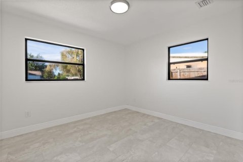 Villa ou maison à louer à Orlando, Floride: 4 chambres, 130.43 m2 № 1901119 - photo 14