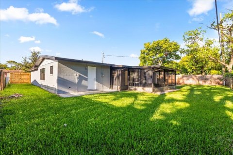 Villa ou maison à louer à Orlando, Floride: 4 chambres, 130.43 m2 № 1901119 - photo 20