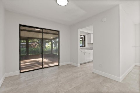 Villa ou maison à louer à Orlando, Floride: 4 chambres, 130.43 m2 № 1901119 - photo 8