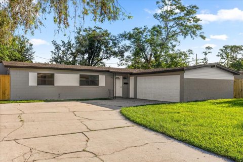 Villa ou maison à louer à Orlando, Floride: 4 chambres, 130.43 m2 № 1901119 - photo 2