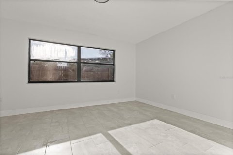 Villa ou maison à louer à Orlando, Floride: 4 chambres, 130.43 m2 № 1901119 - photo 17