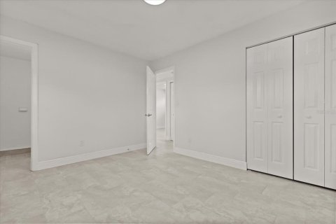 Villa ou maison à louer à Orlando, Floride: 4 chambres, 130.43 m2 № 1901119 - photo 11