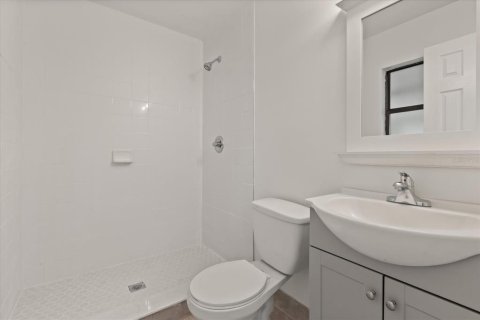 Villa ou maison à louer à Orlando, Floride: 4 chambres, 130.43 m2 № 1901119 - photo 12