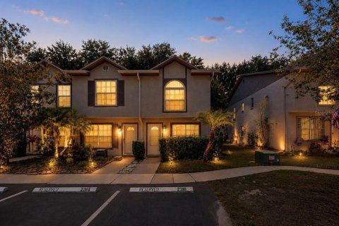 Touwnhouse à Tampa, Floride 2 chambres, 119.66 m2 № 2118098