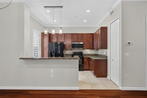 Copropriété à vendre à Orlando, Floride: 3 chambres, 154.96 m2 № 2399259 - photo 8