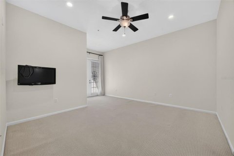 Copropriété à vendre à Orlando, Floride: 3 chambres, 154.96 m2 № 2399259 - photo 13