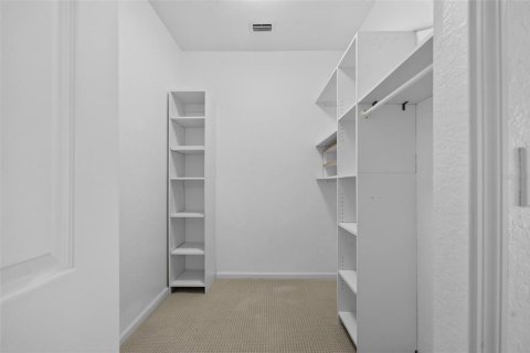 Copropriété à vendre à Orlando, Floride: 3 chambres, 154.96 m2 № 2399259 - photo 18