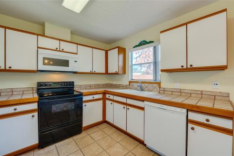 Casa en venta en Lake Mary, Florida, 4 dormitorios, 163.32 m2 № 2215598 - foto 24
