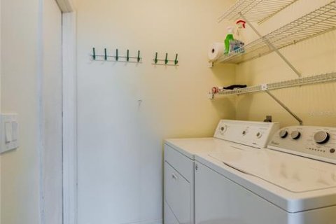 Casa en venta en Lake Mary, Florida, 4 dormitorios, 163.32 m2 № 2215598 - foto 25