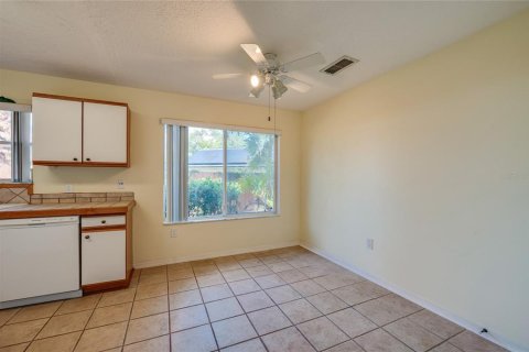 Casa en venta en Lake Mary, Florida, 4 dormitorios, 163.32 m2 № 2215598 - foto 21