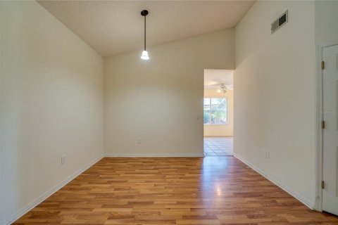 Casa en venta en Lake Mary, Florida, 4 dormitorios, 163.32 m2 № 2215598 - foto 6
