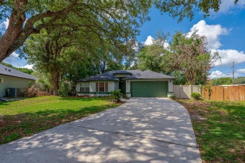 Villa ou maison à Lake Mary, Floride 4 chambres, 163.32 m2 № 2215598