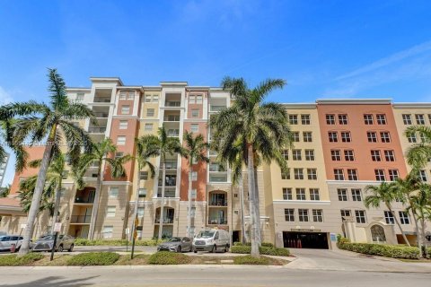 Купить кондоминиум в Санни-Айлс-Бич, Флорида 2 спальни, 84.26м2, № 2022574 - фото 22