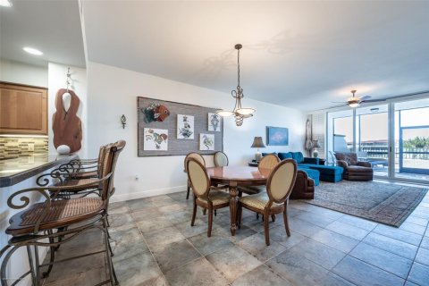 Condo in Punta Gorda, Florida, 3 bedrooms № 2235034 - photo 16