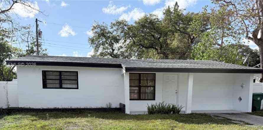 Дом в Дания-Бич, Флорида 3 спальни, 129.32м2 № 2010133