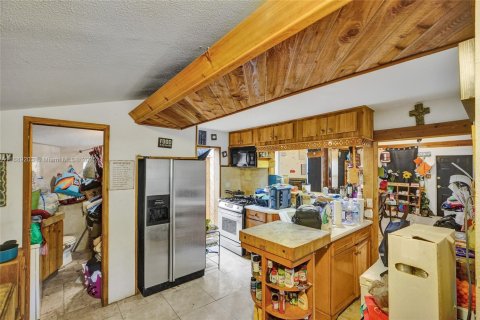 House in Hollywood, Florida 2 bedrooms, 83.15 sq.m. № 1938892 - photo 25