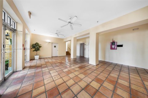 Copropriété à vendre à Miami Beach, Floride: 2 chambres, 63.17 m2 № 1943383 - photo 21