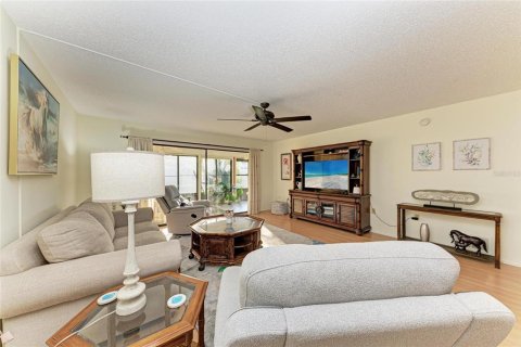 Condominio en venta en Bradenton, Florida, 2 dormitorios, 119.38 m2 № 1546132 - foto 12