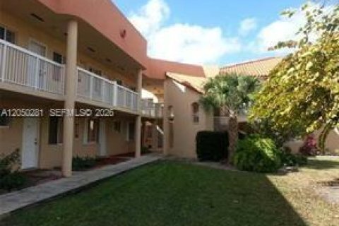 Condo à Hialeah, Floride, 2 chambres  № 2169212