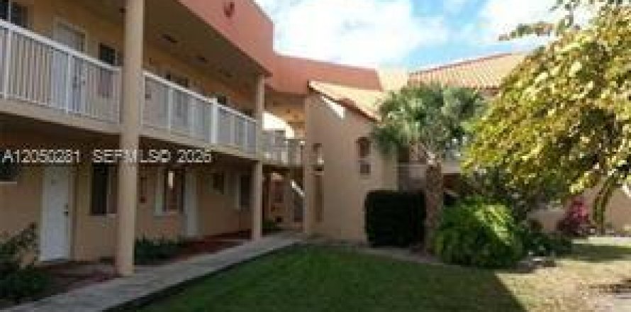 Condo à Hialeah, Floride, 2 chambres № 2169212