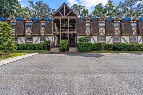 Condominio en venta en Leesburg, Florida, 3 dormitorios, 131.27 m2 № 1628214 - foto 1