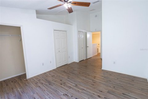 Townhouse in Tampa, Florida 2 bedrooms, 107.02 sq.m. № 1804037 - photo 7